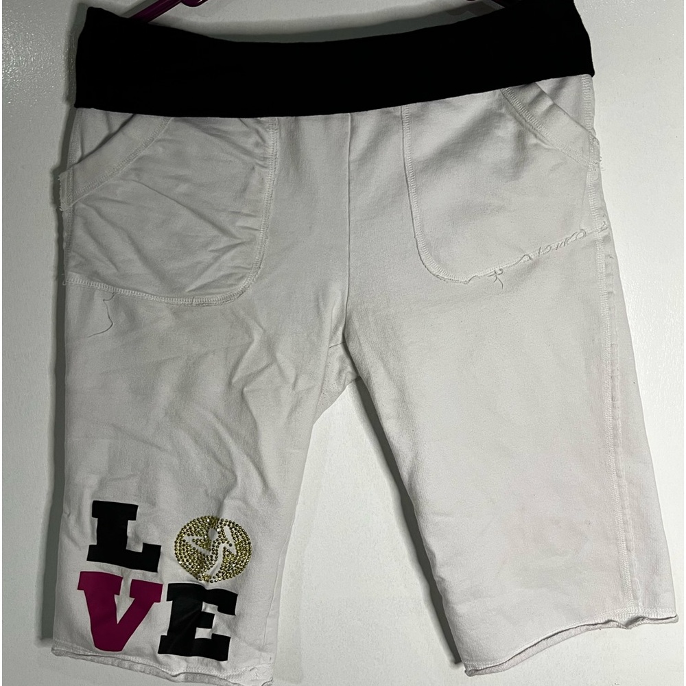 VINTAGE/RARE Zumba LOVE Crop Capri Sweatpants Studded White Size L